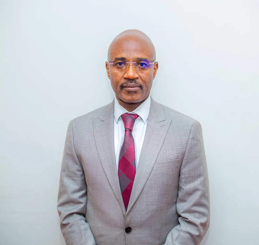 Pr. Dr David Mpwani